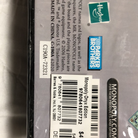 ONYX. EDITION. MONOPOLY. Barnes and Noble’s .. 2006 .. Hasbro PARKER BROTHERS. - Picture 3 of 7